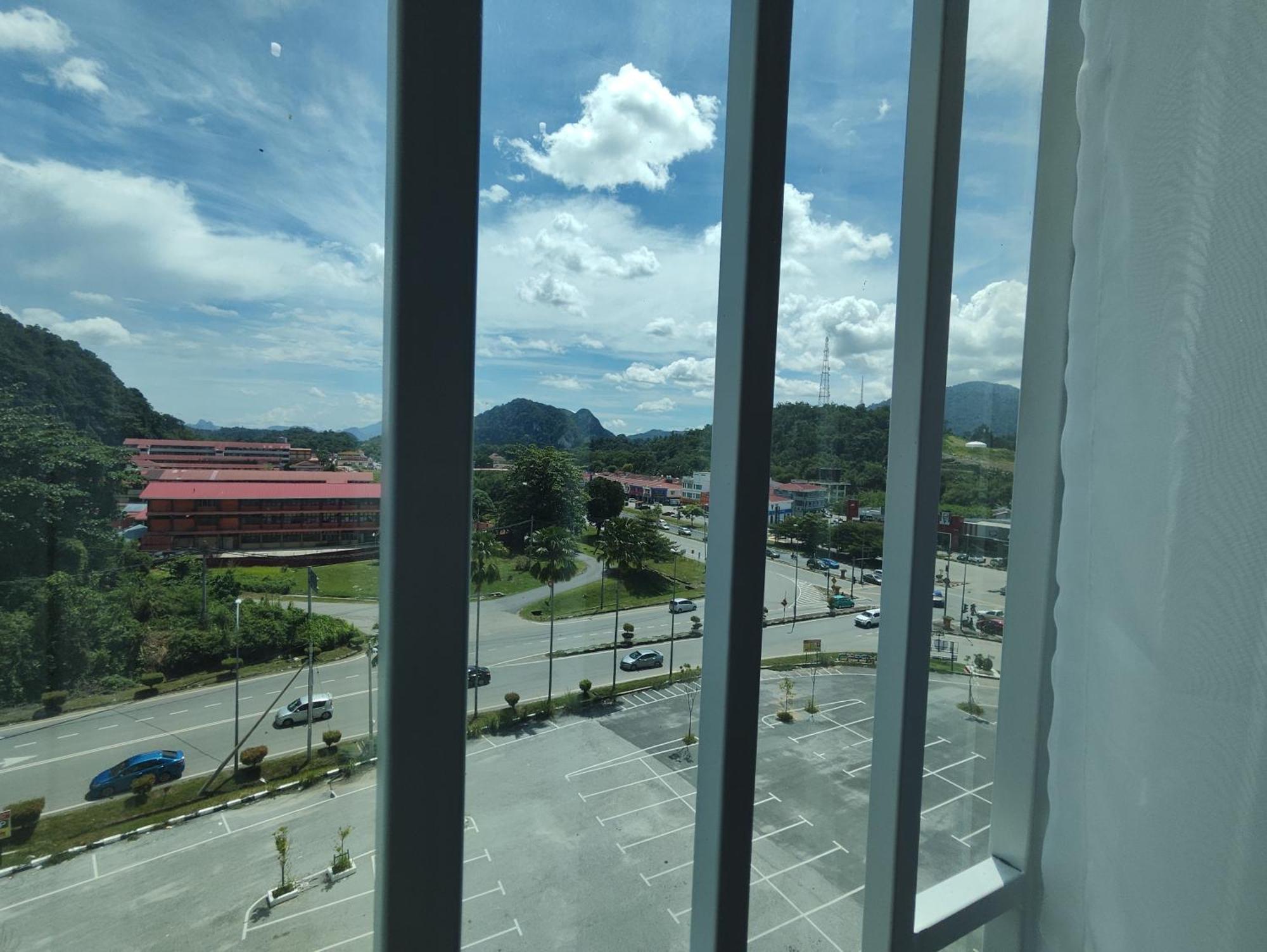 Homestay Studio Apartment Bentara Suite, Kompleks Mutiara Gua Musang Exterior photo